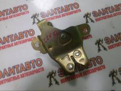Замок крышки багажника. Toyota Vista, SV50, ZZV50, SV55