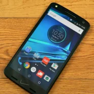 Motorola Droid Turbo. �/�