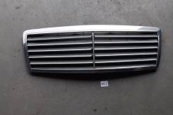 Решетка радиатора. Mercedes-Benz C-Class
