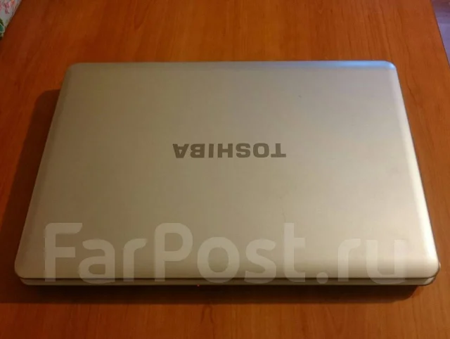 Toshiba Satellite L500-1WP. 15.6", 1,3����, ��� 4 ��, ���� 320���, WiFi: 1, Bluetooth: 1, ����������� �� 2��. ��� ����� �� ������������ ����