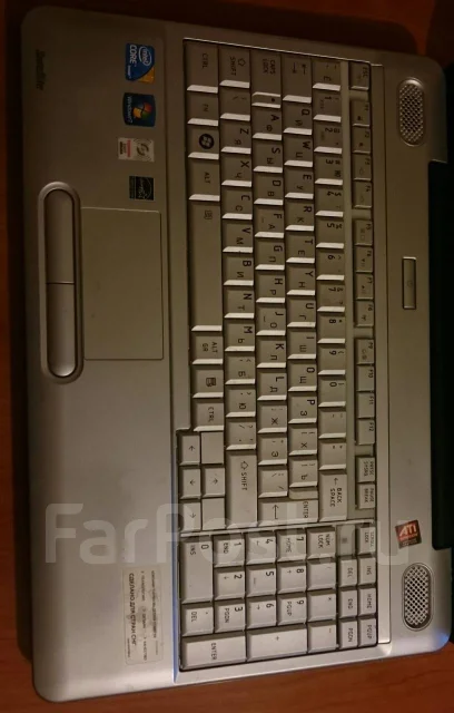 Toshiba Satellite L500-1WP. 15.6", 1,3����, ��� 4 ��, ���� 320���, WiFi: 1, Bluetooth: 1, ����������� �� 2��. ��� ����� �� ������������ ����
