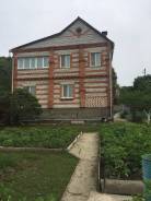 Продам 2-х этажный коттедж на ЦМСС. Участок 72, р-н ЦМСС, площадь дома 300 кв. м., скважина, электричество 30 кВт, отопление электрическое, от агентст...