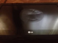 LG 32LF510U. LED ����