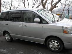 Toyota Voxy. автомат, 4wd, бензин, 100 000 тыс. км