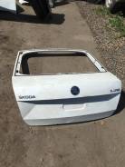 Крышка багажника. Skoda Rapid