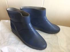 Сапоги резиновые. 36