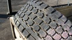 Bridgestone. Зимние, 2004 год, 5 %, 2 шт