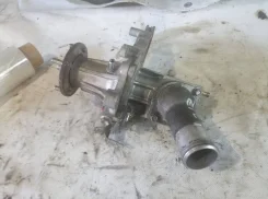 ����� � ����� 2Jz-ge. �. � ������ Toyota 16100-49836 ����