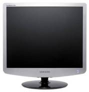 Samsung. 17" (43 см), технология LCD (ЖК)