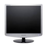 Samsung. 17" (43 см), технология LCD (ЖК)