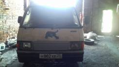 Mazda Bongo. Продается mazda bongo, 2 000 куб. см., 1 210 кг.