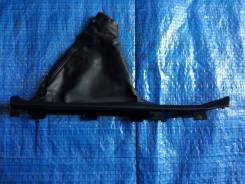 Кожух ручки ручника. Subaru Legacy, BPE, BP, BL9, BL, BL5, BP9, BP5, BPH, BLE Subaru Outback, BPE, BPH, BP, BP9 Subaru Forester, SH5, SH9, SH, SH9L, S...