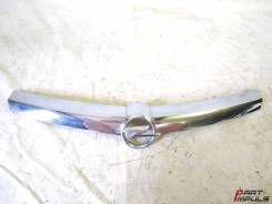 Молдинг решетки радиатора. Opel Astra