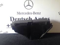 Крышка блока предохранителей. Mercedes-Benz E-Class, S210, W210 Двигатели: M111E20, M111E23, M112E24, M112E26, M112E28, M112E32, M113E43, M113E55, M11...