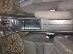Консоль центральная. Toyota Kluger V, ACU25W, MCU20, ACU20, ACU25, MCU25 Двигатели: 2AZFE, 1MZFE