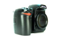 Nikon D80. 10 - 14.9 Мп, зум: без зума