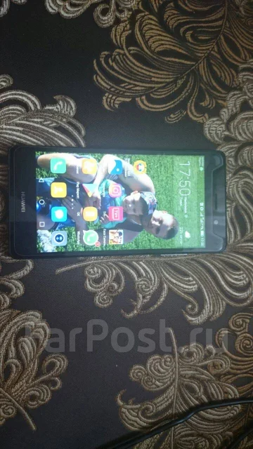 Huawei P8 Lite. �/� ����