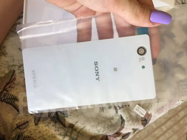 Sony Xperia Z3 Compact. �/� ����