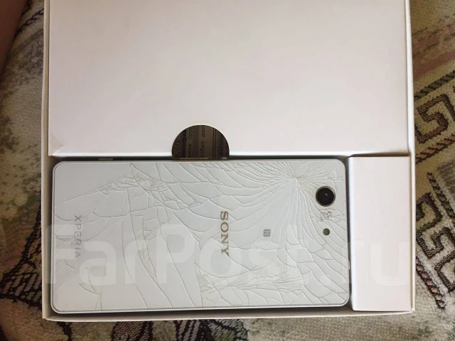 Sony Xperia Z3 Compact. �/� ����