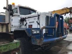Kenworth. седельный тягач, 11 000 куб. см., 3 500 кг.
