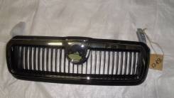 Кронштейн решетки радиатора. Skoda Octavia