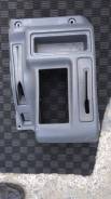 Консоль центральная. Toyota Lite Ace, CR31 Toyota Town Ace, CR31, CR30, CR31G, CR30G Двигатель 3CT