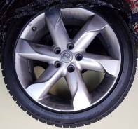 Колеса Nissan 18". 7.5x18 5x114.30 ET-40 ЦО 66,1 мм.