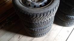 Goodyear UltraGrip 500. Зимние, под шипы, 2015 год, износ: 10%, 4 шт