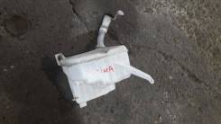 Бачок стеклоомывателя. Toyota Tarago, ACR30, CLR30 Toyota Previa, ACR30, CLR30 Toyota Estima, ACR30, ACR30W, ACR40, ACR40W, MCR30, MCR30W, MCR40, MCR4...
