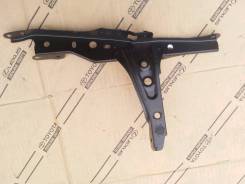 Планка радиатора. Toyota Land Cruiser Prado, TRJ150, GRJ151, GRJ150 Двигатели: 1GRFE, 2TRFE