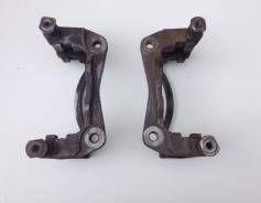 Скоба суппорта. Toyota Corolla, ZZE120, ZZE121, ZZE121L Двигатели: 3ZZFE, 4ZZFE