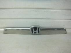 Накладка на дверь багажника. Honda CR-V. Под заказ