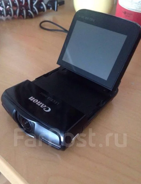 Canon LEGRIA mini. 10 - 14.9 ��, � ���������� ����