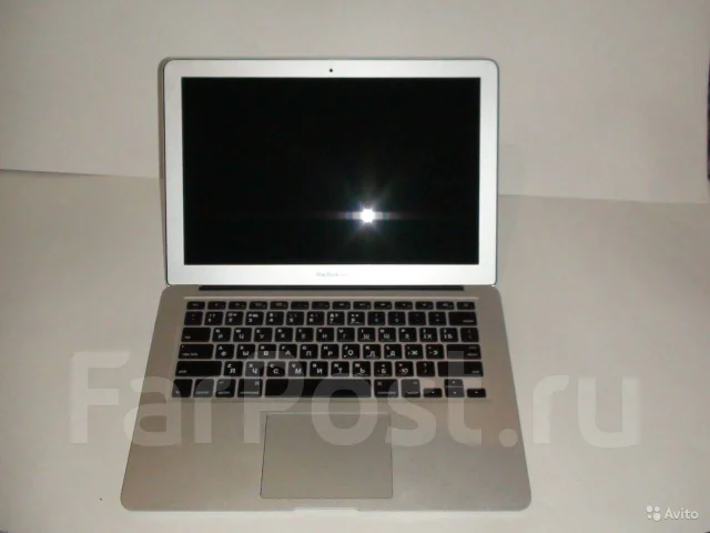 Apple MacBook Air 13 2011 Mid MC965. 13", ��� 4 ��, ���� 128���, WiFi: 1, Bluetooth: 1 ����