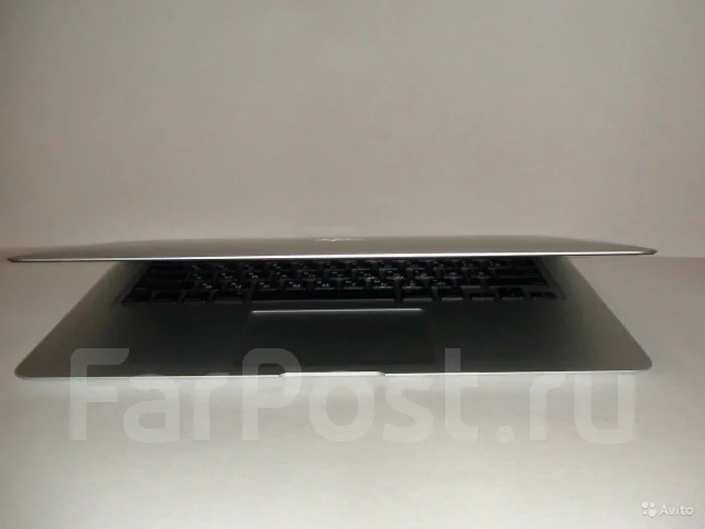 Apple MacBook Air 13 2011 Mid MC965. 13", ��� 4 ��, ���� 128���, WiFi: 1, Bluetooth: 1 ����