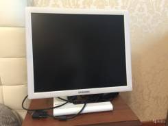 Samsung. 19" (48 см), технология LCD (ЖК)