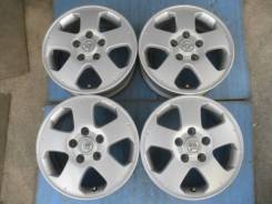 Nissan. 5.5x15, 5x114.30, ET45, ЦО 66,0 мм.