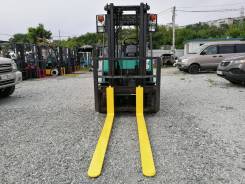 Komatsu. Электропогрузчик с боковым сдвигом каретки, 2 500 кг.