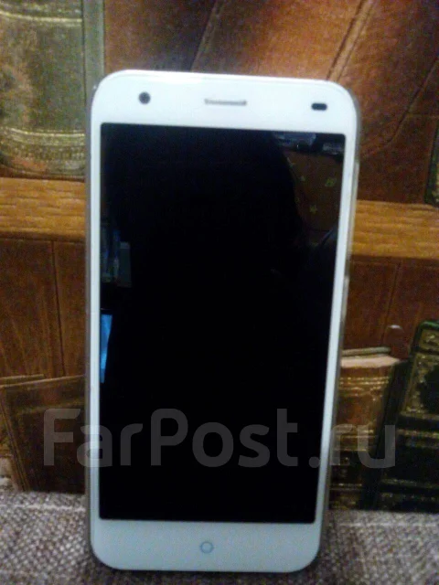 ZTE Blade S6. �/� ����