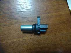 Датчик положения распредвала. Nissan: Presage, Murano, Caravan, Primera, Liberty, Bluebird Sylphy, X-Trail, Prairie, Teana, AD, Wingroad, Serena, Aven...