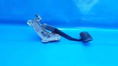 Педаль тормоза. Toyota: Platz, Lite Ace, Corona, Ipsum, Avensis, Sprinter Trueno, Corolla, Yaris Verso, Tercel, Probox, MR-S, Raum, Sprinter, Vista, E...