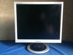 Samsung. 16" (41 см)