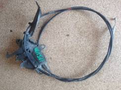 Замок капота. Toyota Ipsum, SXM15G, SXM15 Двигатель 3SFE
