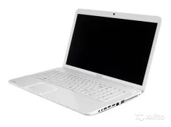 Toshiba Satellite C870-DNW. 17.3", 2 400����, ��� 4 ��, ���� 500���, WiFi, Bluetooth, ����������� �� 4��. ����