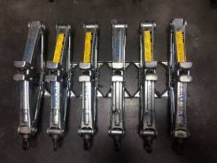 Домкрат Toyota. Toyota: Prius, Carina, Carina ED, Corolla Fielder, Corolla Runx, Altezza, Vista, Allex, Corolla Spacio, Camry, WiLL VS, Corona, Coroll...