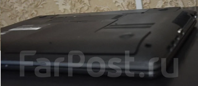 Samsung 350V5C. 15.6", 2,4����, ��� 4 ��, ���� 500���, WiFi: 1, Bluetooth: 1, ����������� �� 3��. ����