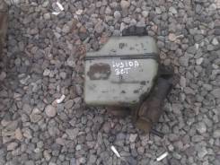 Бачок. Toyota Estima Emina, CXR10G, CXR21G, CXR11G, CXR20G, CXR20, CXR11, CXR10, CXR21 Toyota Estima Lucida, CXR10G, CXR20G, CXR21G, CXR11G, CXR21, CX...