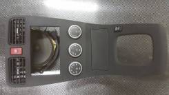 Консоль центральная. Subaru Forester, SG5, SG
