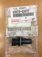Патрон лампы. Toyota: Regius Ace, Windom, Platz, Aurion, Ipsum, Prius C, iQ, Avensis, Corolla, Innova, Probox, Dyna, Raum, Mark II Wagon Blit, Etios...