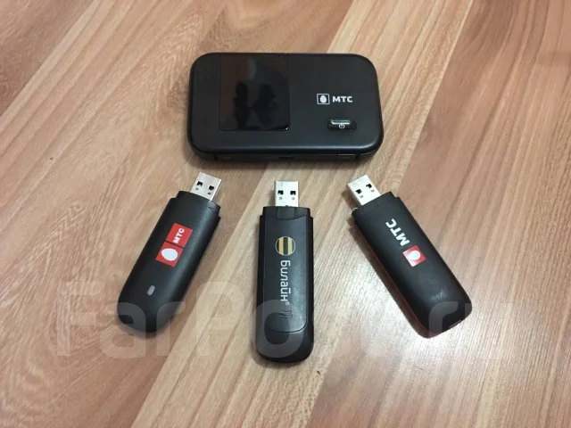 Samsung N210. 10.1", 1,7����, ��� 1024 ��, ���� 250���, WiFi: 1, Bluetooth: 1, ����������� �� 7��. ����